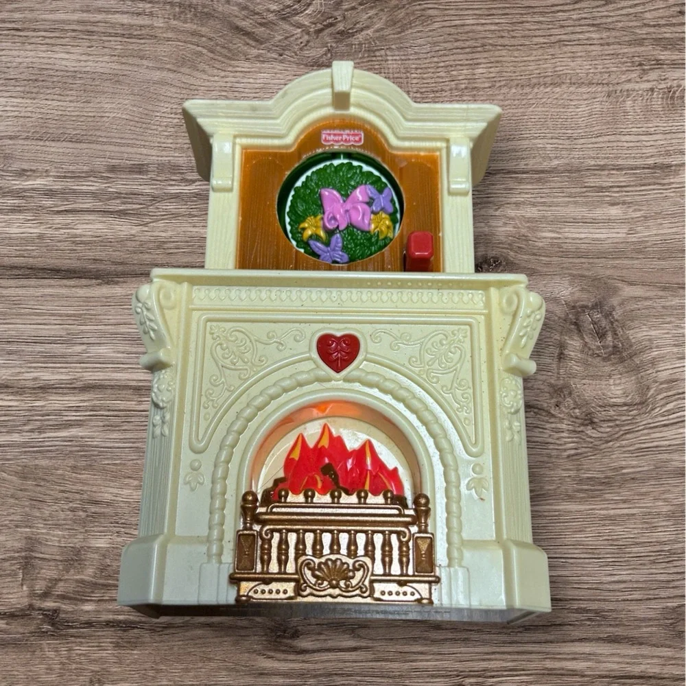 Fisher Price Loving Family Doll House Light Up Fireplace Mantle Wreath Music